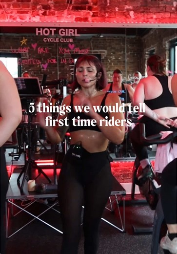 We’re sharing five things we’d tell every new rider before their first class to help you feel ready from the moment you clip in👆🏼 Starting something new can feel a little intimidating — but it doesn’t have to be. We want every new rider to walk into their first class feeling confident, prepared, and supported💖 Come a little early if you need to get set up, and our instructors are always here to help - we got you babes!💋 #spinclass #rythmcycling #indoorcyclingstudio #fitnesstips