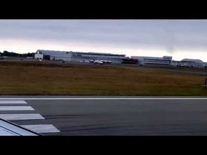 Delta Airlines E175 (N632CZ) Take off from Vancouver BC Canada