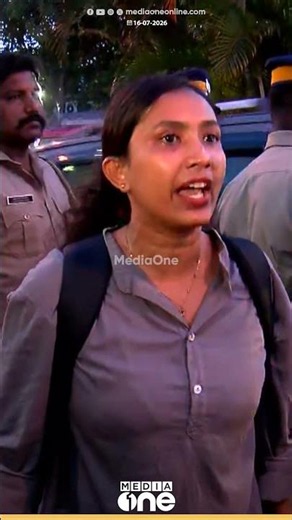 'നടുറോഡിലാണോടോ പരിപാടി, ഞങ്ങൾക്ക് നടക്കണ്ടേ...' NSS പരിപാടിക്കിടെ യുവതിയുടെ പ്രതിഷേധം