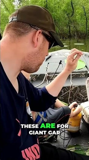 Jug Lining for GIANT Alligator Gar: Insane Fishing Adventure! #fishing
