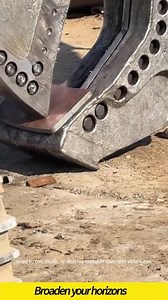 Hydraulic demolition shears #automobile #wireworks #machine