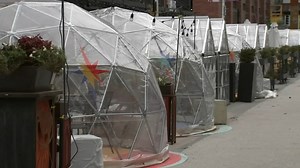 Are restaurant igloos, greenhouses and tents safer than dining indoors? Doctor weighs in