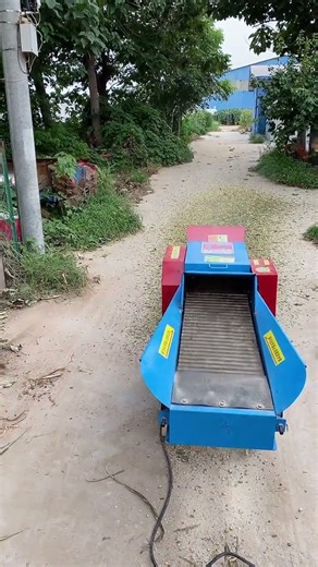 #fcnfm FCNFM Vertical Hay Cutter with Adaptable Feed Inlet for Varied Crop Types and Sizes