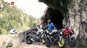 Video: Yamaha MT-07 vs.Tracer 700 vs. XSR 700 | Test in den Schweizer Alpen