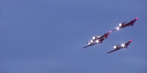 WATCH: Dazzling Night Air Show at EAA AirVenture