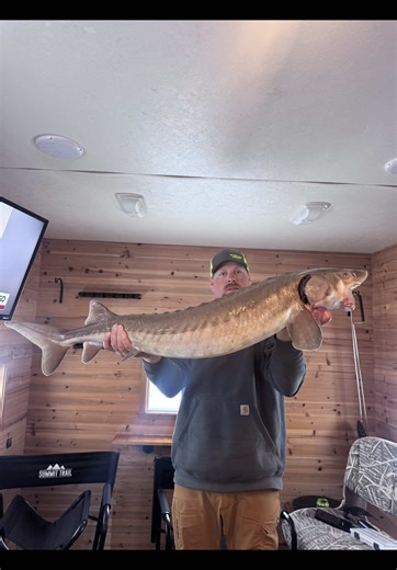 Exciting Sturgeon Fishing on the Mississippi River