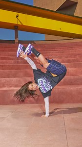 Lo stile in movimento! 🤸‍♀️ Scopri la nuova collezione Nike su aw-lab.com e in store. #awlab #playwithstyle | AW LAB