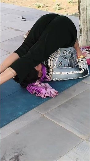 Sarvangasana,Halasana ,Matsyasana form a powerful yoga sequence that stimulates the thyroid gland 🕉️