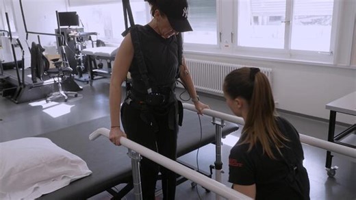 60 Minutes reports on trial helping patients paralyzed with spinal injuries walk again