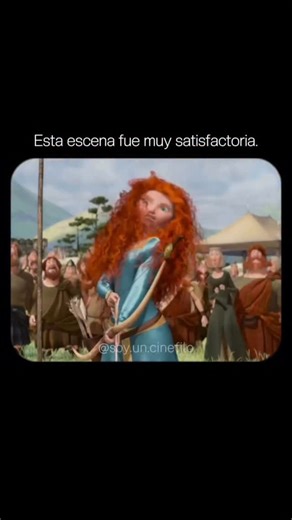 Soy Un Cinefilo on Instagram: "Valiente (2012) es una película animada de Pixar sobre la princesa Mérida en las Tierras Altas de Escocia, una arquera fogosa y hábil que desafía la tradición para elegir su propio camino, desatando el caos sin darse cuenta cuando convierte a su madre, la reina Elinor, en un oso con la magia de una bruja, lo que obliga a Mérida a aprender el verdadero coraje para revertir la maldición y salvar su reino. La historia se centra en el conflicto madre-hija, la independe