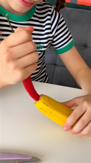 Pepper 🌶️ in banana 🍌 #kirakiss #funnymood #familychannel #banana | Kira Kiss