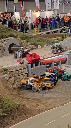 762K views · 11K reactions | Huge construction site  . . #rcbagger #rcwheelloader #wheelloader #messefriedrichshafen #rclife #rcevent #event #rcworld #messe #rccars #rccar #RC #rchobby #rctruck #rctrucks #hobby #toys #rctoys #ToysforBigBoys #hydraulic #rcaddict #rcaddiction | RC-World-Studio ll | Facebook