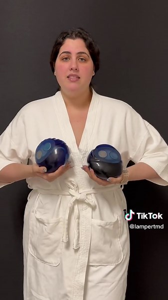 Our patient had bilateral mastectomies after discovering a positive BRCA gene. She goes on to show and explain the tissue expanders that were used in her surgery. #tissueexpanders #masectomy #brca #breastcancer #breastcancerawareness💕 #breastcancerawareness #brca2 #brca1 #brcapositive #doublemasectomy