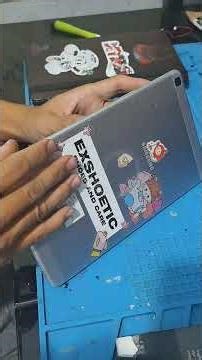 My tablet phone is dead, the screen is dark but I can receive messages.