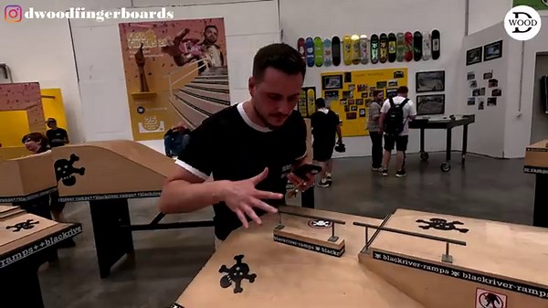 I visited WORLDS BIGGEST Fingerboard Event! With more than 50 Blackriver Parks! FAST FINGERS 21🛹
