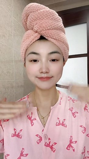 Korean Makeup trend hack . . . . #makeup #makeupideas #makeuptutorial #makeupwedding #lipstick | Arsh Kale