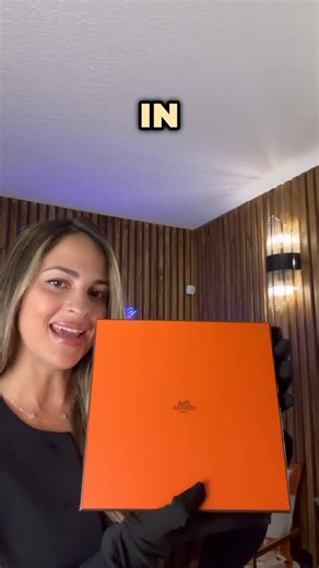 Lux Addicts | Hermes mini Kelly Etoupe #Hermes #hermesreseller #HermesMiniKelly #unboxing #HermesAddict | Instagram