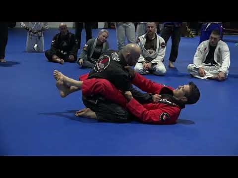 The collar & sleeve video that will keep on giving