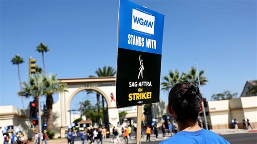 Hollywood strike ends