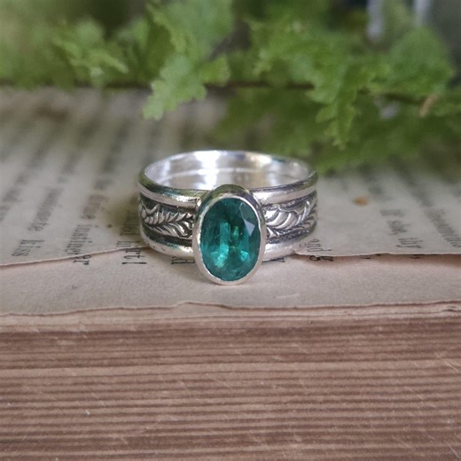 Emerald Ring | Size 5.5 | Sterling Silver | Fantasy Jewelry | Artisan Handmade | - Etsy