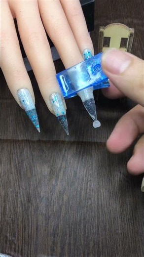 Poly gel nail idea