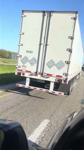 18 wheeler that can’t stay in lane