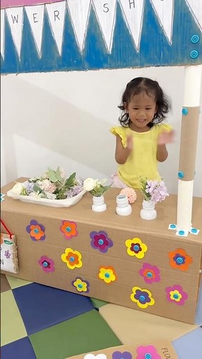 Tutorial - DIY Pretend Play Flower Shop 💐 #cardboard #howto