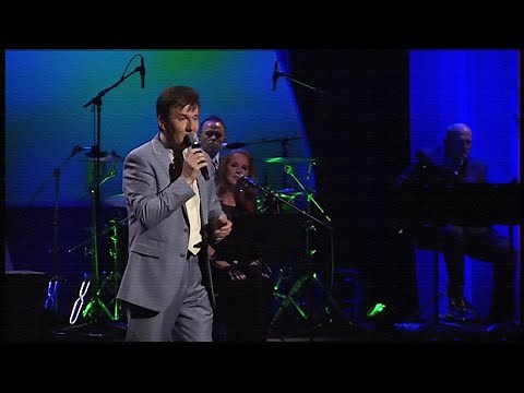 Daniel O'Donnell - The Fields Of Athenry (Live at The Macomb Center, Michigan)
