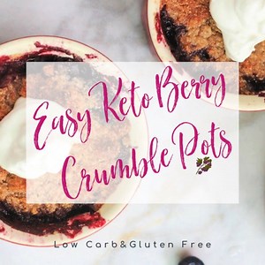 These Keto Berry Crumble Pots are super simple to make and taste absolutely delightful. Sweet berries with a buttery crumble topping. Serve with whipped cream or a scoop of low carb ice cream. 🤩FULL RECIPE>>https://beautyandthefoodie.com/keto-mixed-berry-crumble-pots/ | beautyandthefoodie.com