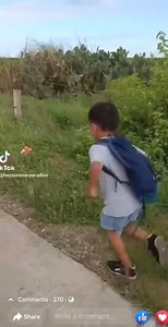 CHASING STUDENT WATCH: A kindergarten teacher in Cagayan province runs after her student who left the classroom before the start of the lesson. Teacher Lyka chased her five-year old student on board a motorcycle she borrowed from a fellow teacher. She tried to convince the student to go back to school but he refused so they took him home instead. Via Sun.Star Pampanga #AllYouNeedToKnow | SunStar Davao