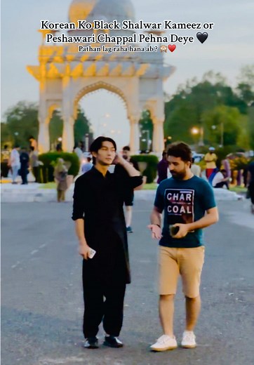 Korean Style Meets Pathan Fashion: A Unique Combo