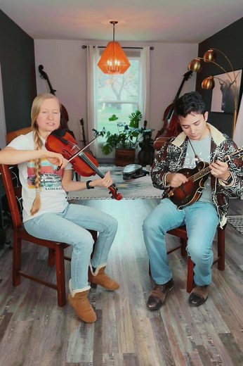 Tristan Scroggins Mandolin Performance with French Canadian Influence