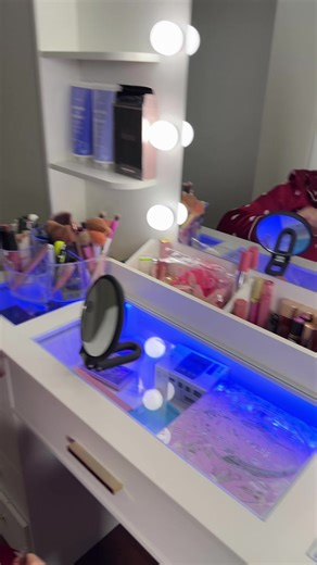 Stylish Makeup Vanity Desk with LED Mirror Lights