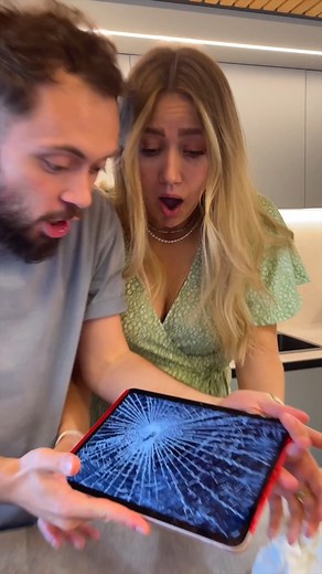 Smashed iPad Trick! 😱 | Luca Gallone