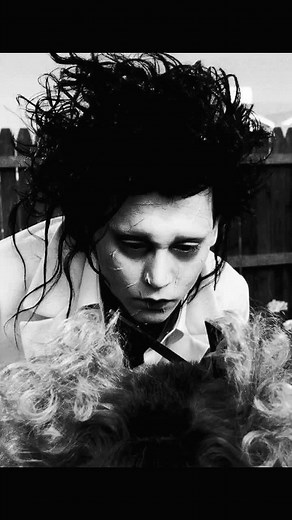 Exploring Gothic Cinema Influences and Tim Burton's Style