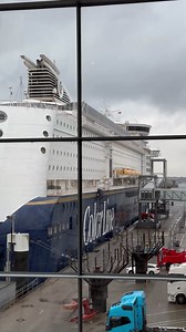 Kurs auf Oslo! ⚓️💙🇳🇴 An Bord von Color Magic hat Dhana im Januar ihre erste Mini-Kreuzfahrt nach Oslo gemacht und für uns die schönsten Momente an Bord festgehalten. In diesem Video nimmt sie euch mit und zeigt euch, wie sie ihre Kabine, die Promenade und das Außendeck erkundet. 🛳 | Color Line GmbH