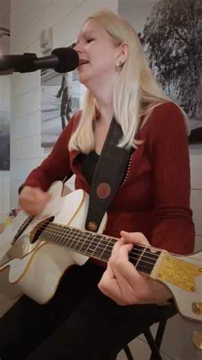Fleetwood Mac cover, Everywhere