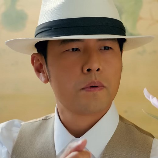 Jay Chou shakes the Mandopop scene with music video for new song 'Greatest Works Of Art'