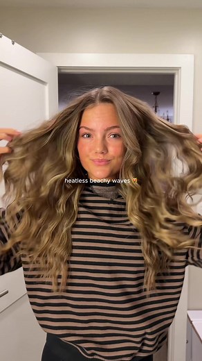 Easiest Hair Routine: Heatless Beach Waves Overnight