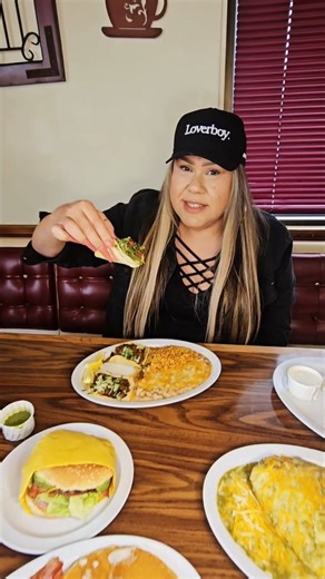Bako Eats | Bakersfield Food and Beyond on Instagram: "We came back after years and were seriously surprised by the flavor at @goldenoxbako the WHITE LANE LOCATION— from the stacked pastrami sandwich and bacon-loaded burger to the massive chile verde burrito and satisfying breakfast plates. If you’re looking for a classic, longtime Bakersfield restaurant that still delivers, this one deserves a visit. 📍4851 White Ln, Bakersfield, CA 93309 #BakoEats #BakersfieldFood #BakersfieldRestaurants #Bake