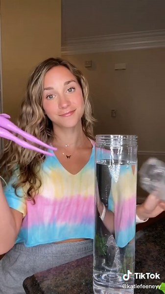 Guess the Color Reveal Barbie! Fun Surprise Toy Unboxing