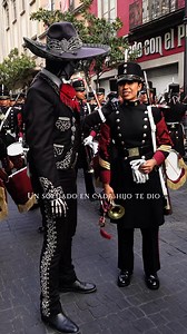 284K views · 15K reactions | Orgullo y honor conocer a quienes están dispuestos a dar por México, lo más preciado que tenemos los seres humanos. Muchas gracias por su labor, compromiso y profundo amor por nuestra patria. - Un soldado en cada hijo de dio - Desfile Cívico Militar 16 de septiembre 2025. #MesPatrio #EjércitoMexicano #FuerzaAéreaMx #UnidosSomosLaGranFuerzaDeMéxico Francisco Photo Art | Soyelcharromexican | Facebook