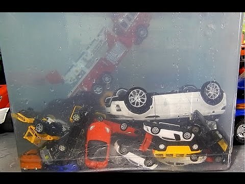 Toy Cars dive in the water Fun