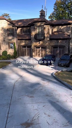 Luxury Airbnb Mansion in Atlanta for Baddies' Weekend Getaway