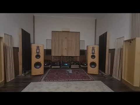 Infinity Renaissance 90 and tubes