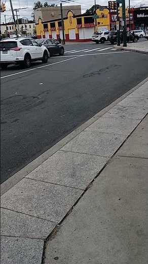 A PPD Ford Explorer cop car responding