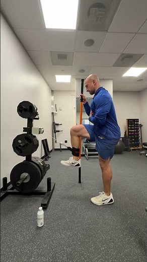 Sprinter Hip Extension Strike (assisted hip Flexion)