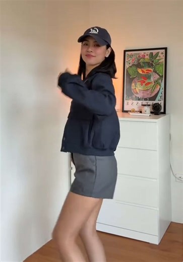 Cropped Jacket Outfit Ideas for Stylish Looks