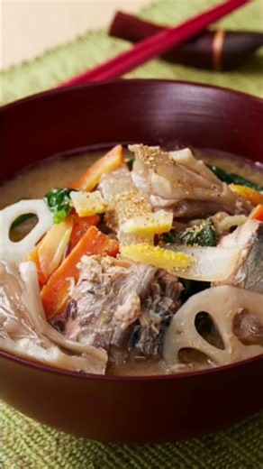 サバ缶の具沢山みそ汁（2〜3人分）
