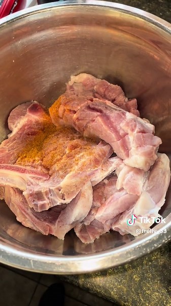 Pork Chop Dinner Recipe with Fresh Ingredients